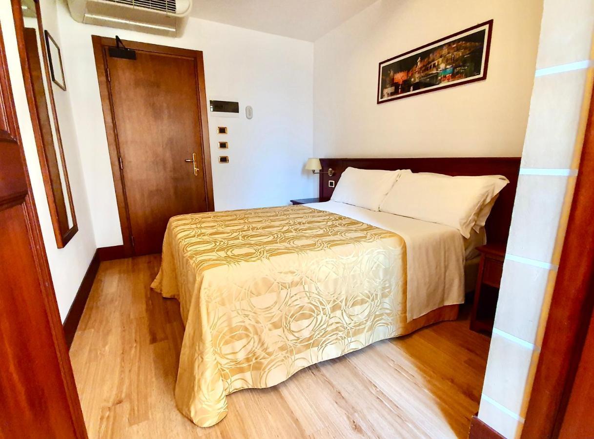 Hotel Aurora Verona Ngoại thất bức ảnh