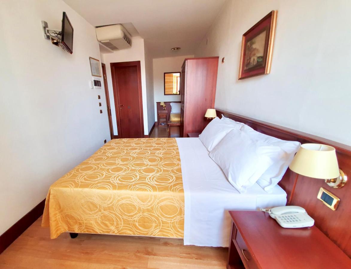 Hotel Aurora Verona Ngoại thất bức ảnh